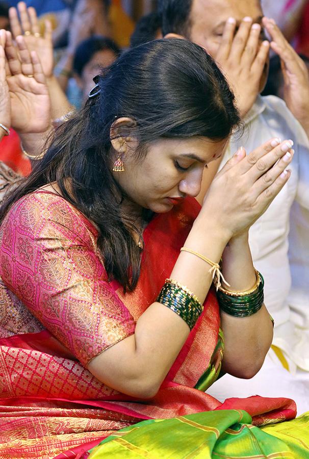 Chakra_20Snanam_20at_20Tirumala_20Brahmothsavalu_202023-29.jpg 28