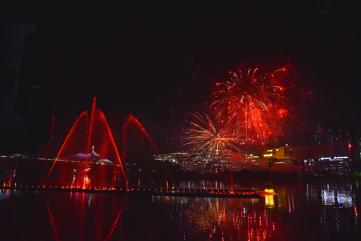 Musical_20fountains_20at_20Durgam_20Cheruvu_20cable_20bridge-8.jpg 8
