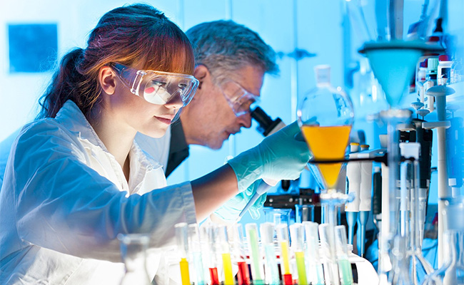 Pharmacists-lab.jpg