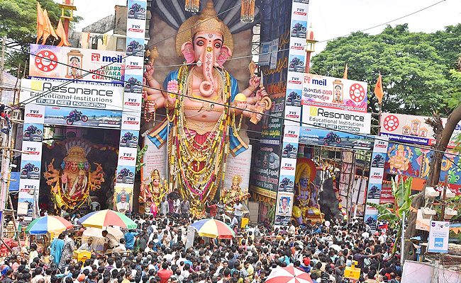 Khairatabad-Ganesh.jpg