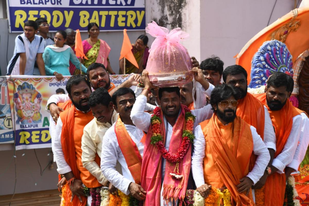 Balapur-Ganesh-Immersion-13.jpeg 13