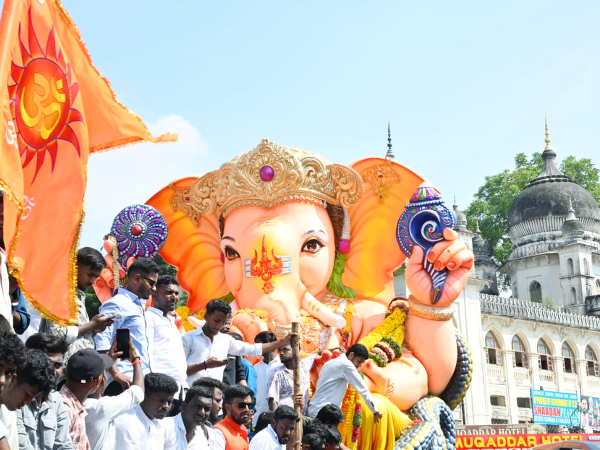 Hyderabad_20Ganesh_20Immersion_20Photo4.jpg 5