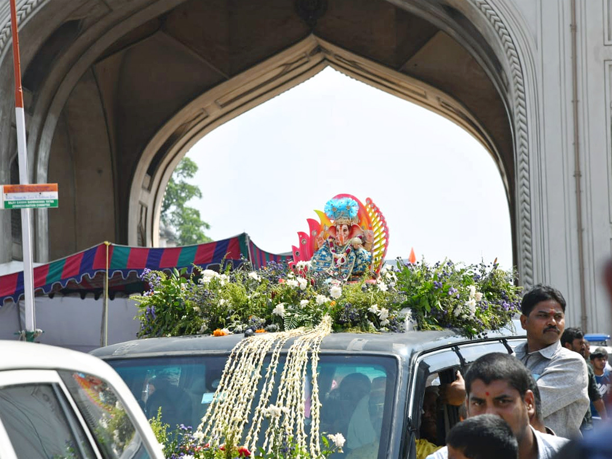 Hyderabad_20Ganesh_20Immersion_20Photo7.jpg 8