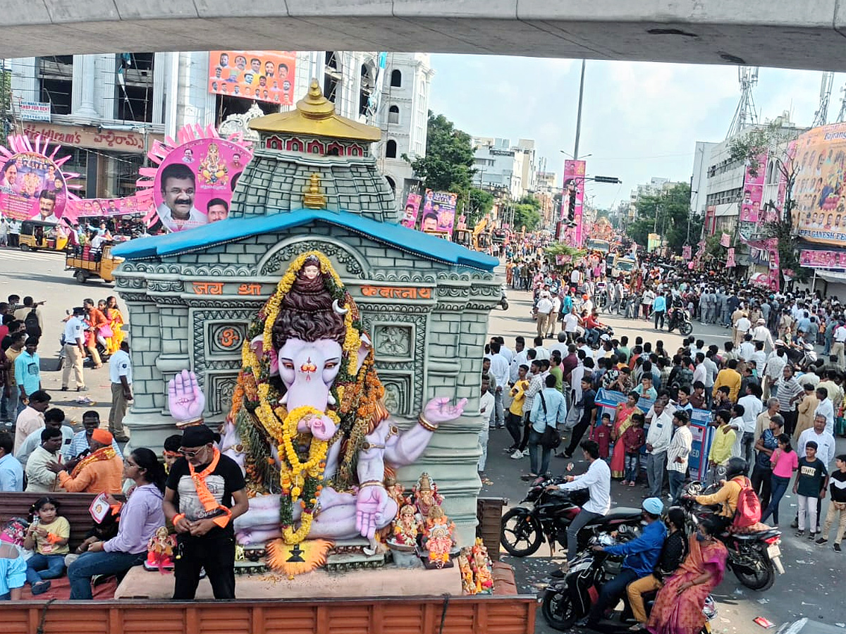Hyderabad_20Ganesh_20Immersion_20Photos3.jpg 14