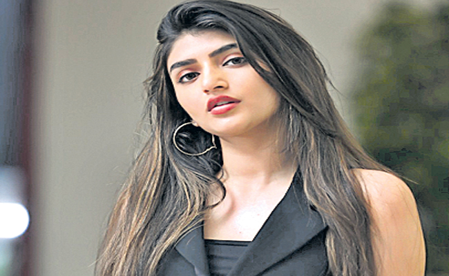 srileela.jpg