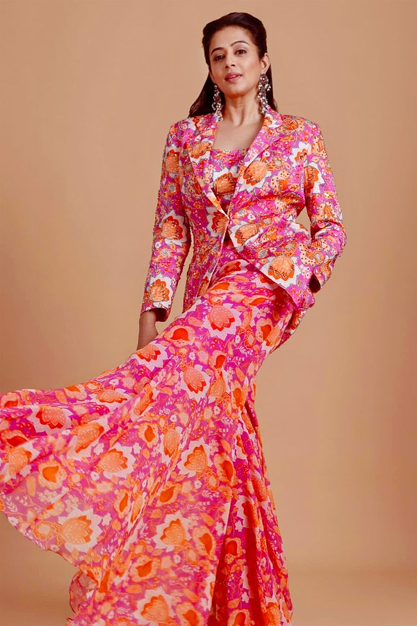 Priyamani_20new_20and_20slim_20look_20PHotos_4.jpg 5