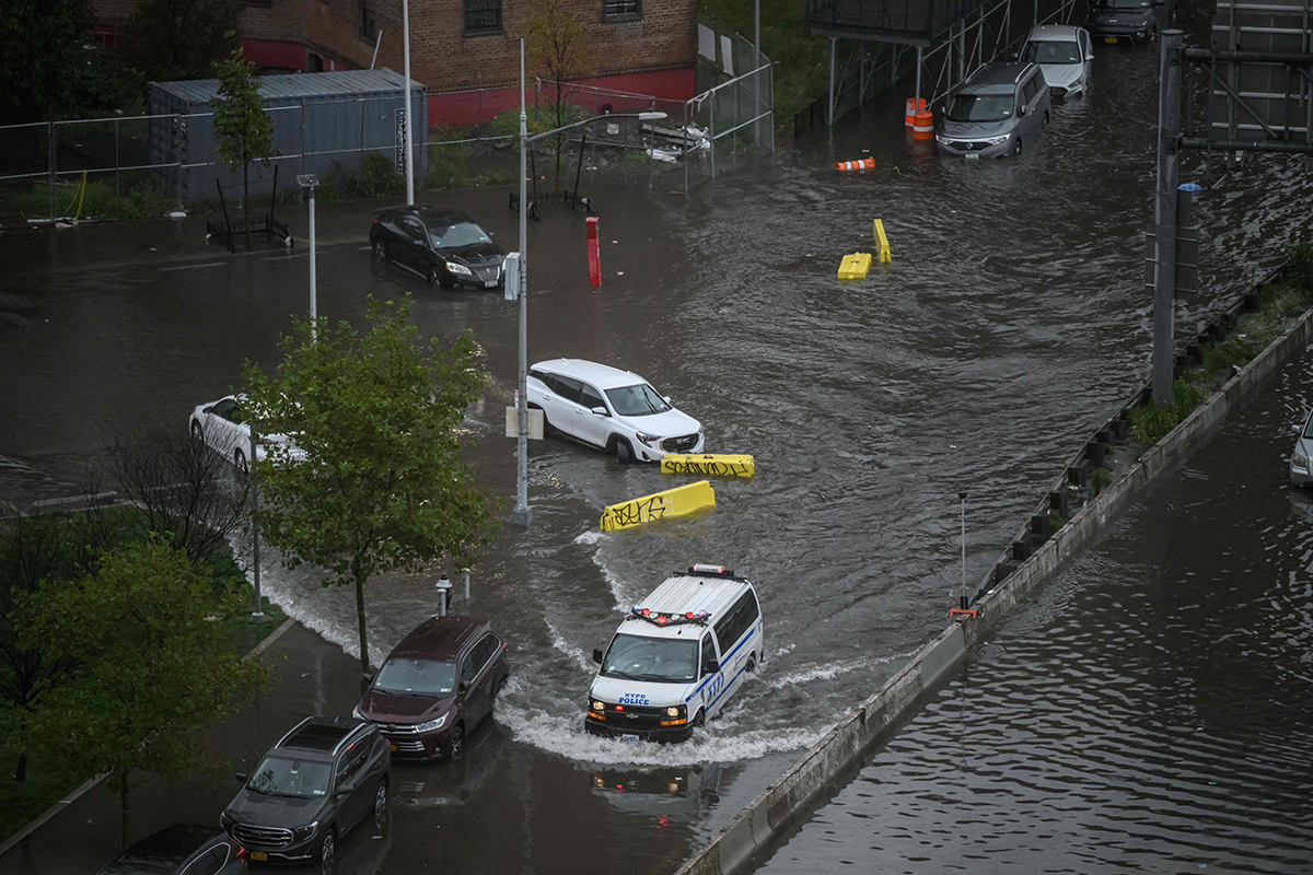 New_20York_20floods_20LIVE_20Updates_20Photos-1.jpg 1