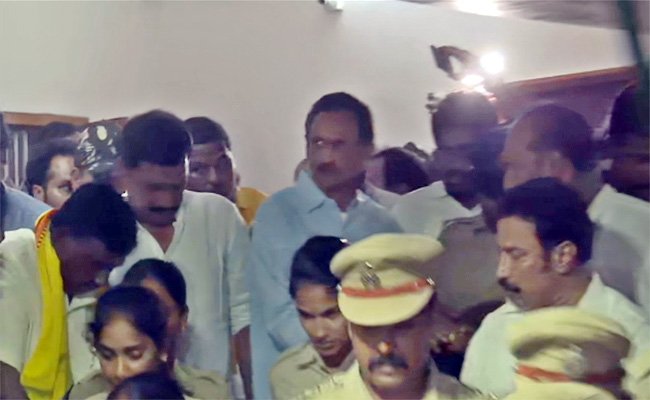 Bandaru-01.jpg