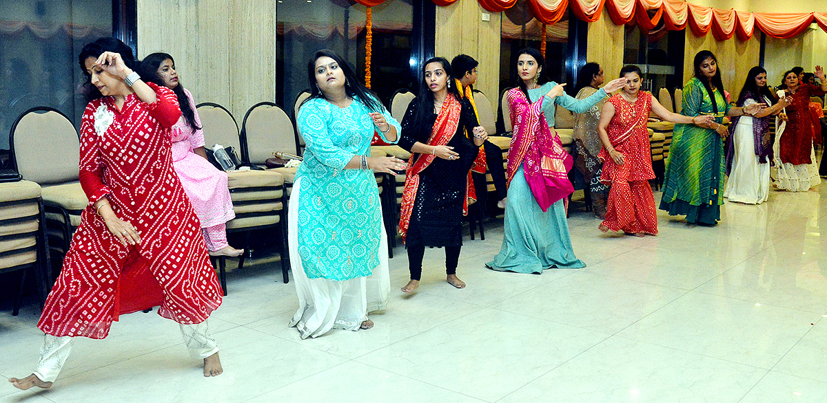 Dasara_20Dandiya_20Dance_20in_202023_20Photos-12.jpg 12