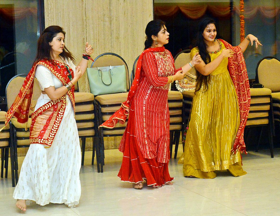 Dasara_20Dandiya_20Dance_20in_202023_20Photos-14.jpg 14