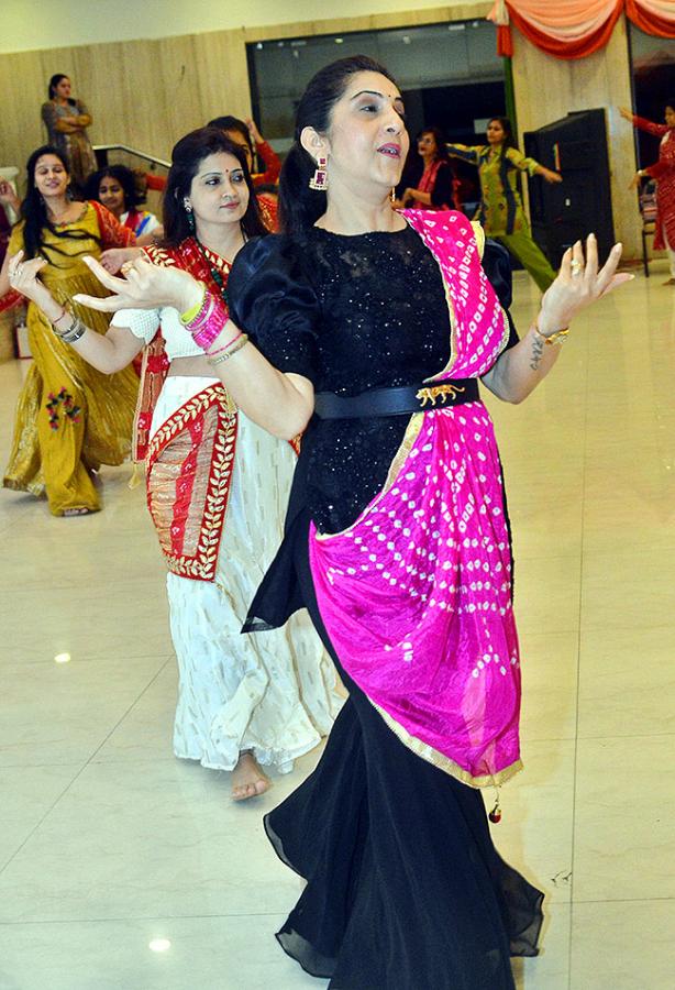 Dasara_20Dandiya_20Dance_20in_202023_20Photos-19.jpg 19