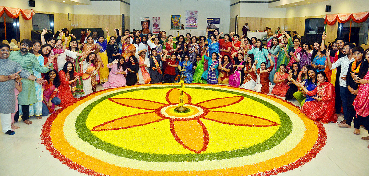 Dasara_20Dandiya_20Dance_20in_202023_20Photos-2.jpg 2
