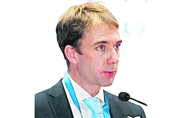 Jonathan_20Demenge.jpg