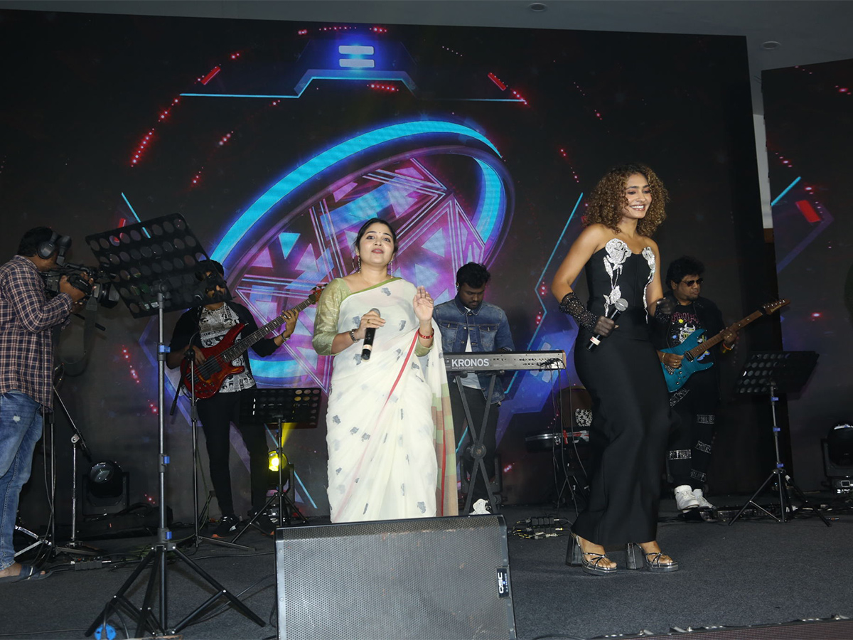 Month_20Of_20Madhu_20Pre_20Release_20Event_20LIVE_20Photos-16.jpg 16