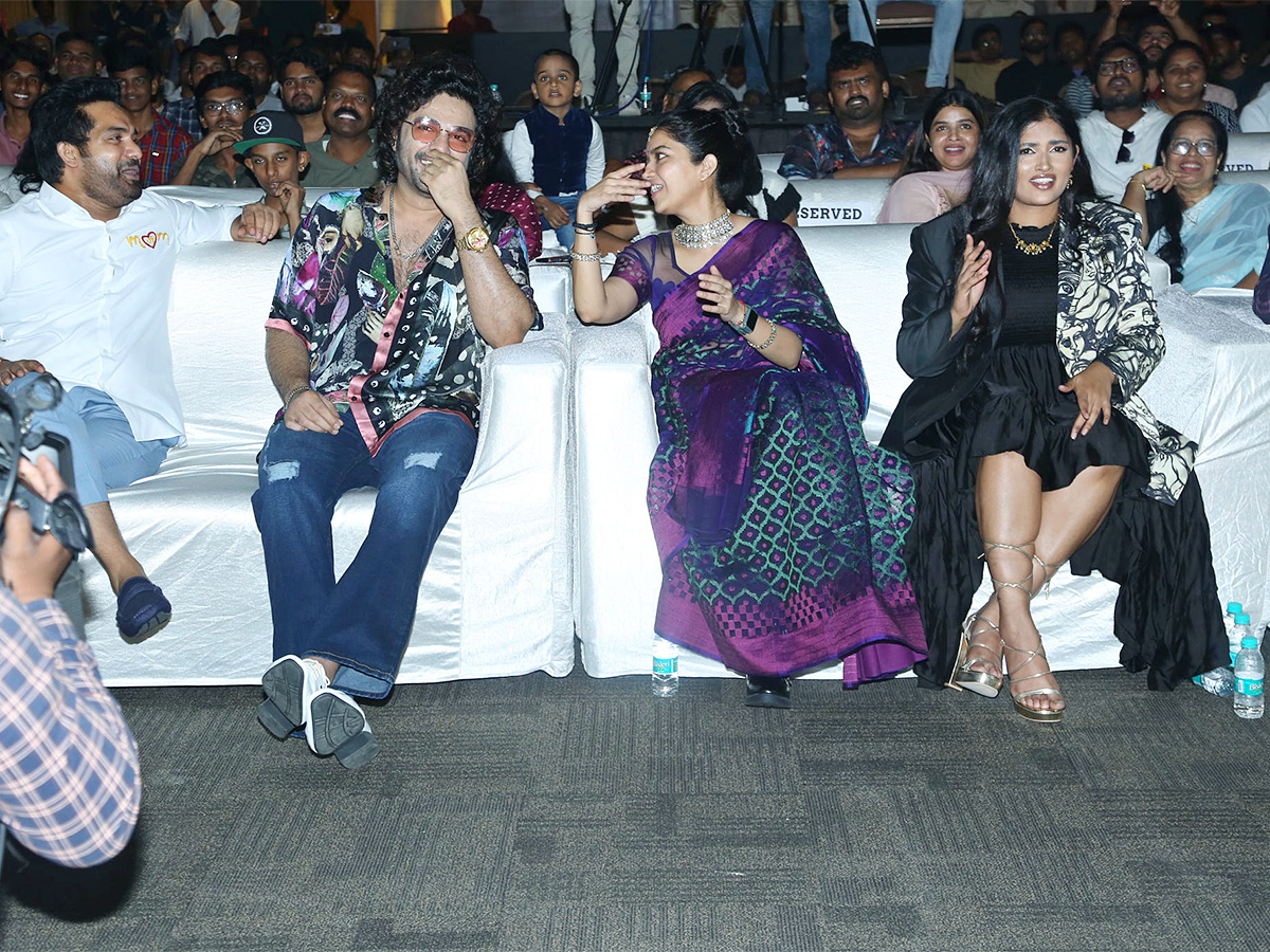 Month_20Of_20Madhu_20Pre_20Release_20Event_20LIVE_20Photos-18.jpg 18