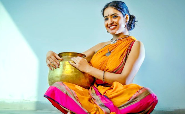 Rathika-Rose-09.jpg 5