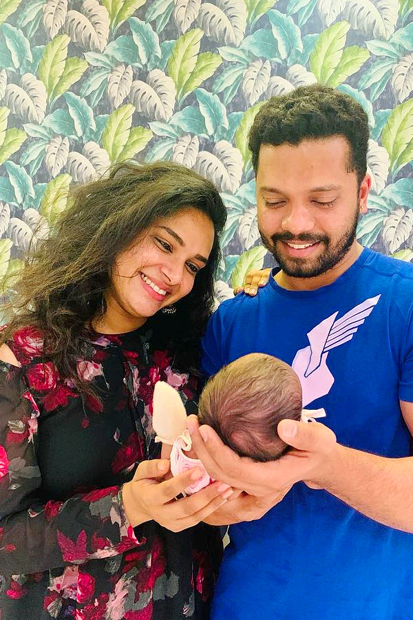 Bigg_20Boss_20Hari_20Teja_20comments_20Goes_20Viral_20About_20Her_20Divorce_20Photos_9.jpg 10