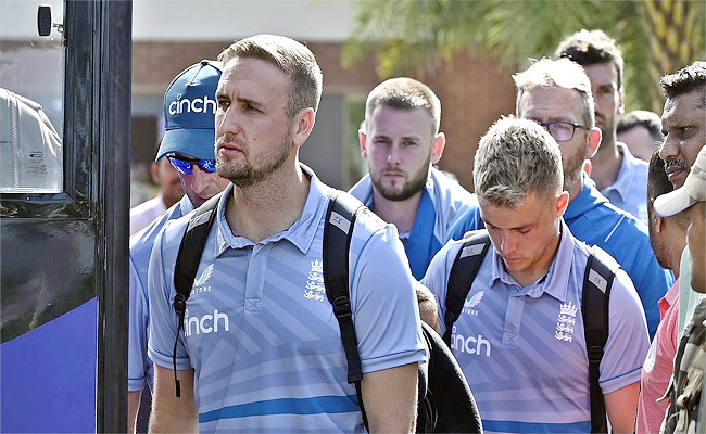 England-NewZealand-Players-Reach-Ahmedabad.jpg