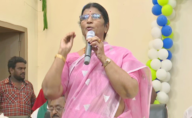 laxmiparvathy.jpg