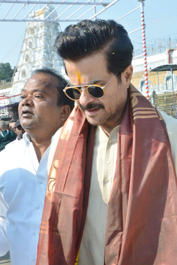 Actor_20Anil_20Kapoor_20Visits_20Tirumala_20Tirupati_20Temple_20Photos_13.jpg 14