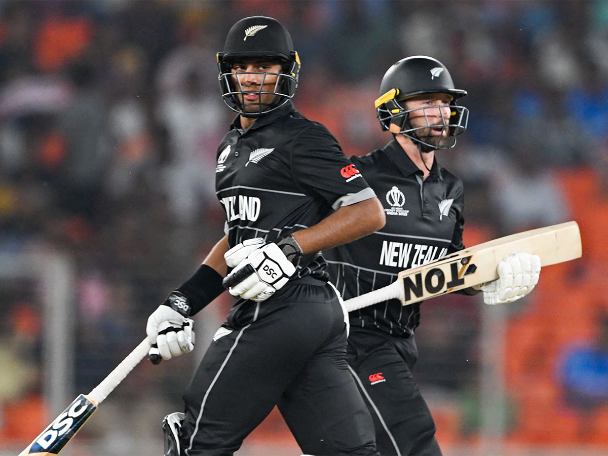 England_20and_20New_20Zealand_20at_20the_20Narendra_20Modi_20Stadium_20in_20Ahmedabad-3.jpg 3