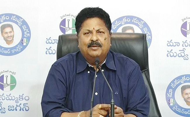 Karumuri-Fire-On-Chandrababu.jpg
