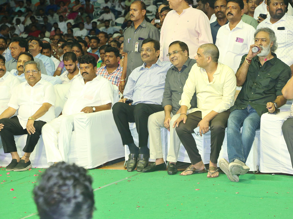Minister_20of_20Cinematography_20Sri_20Talasani_20Srinivas_20Yadav_20Birthday_20Celebrations_20Photos_27.jpg 28