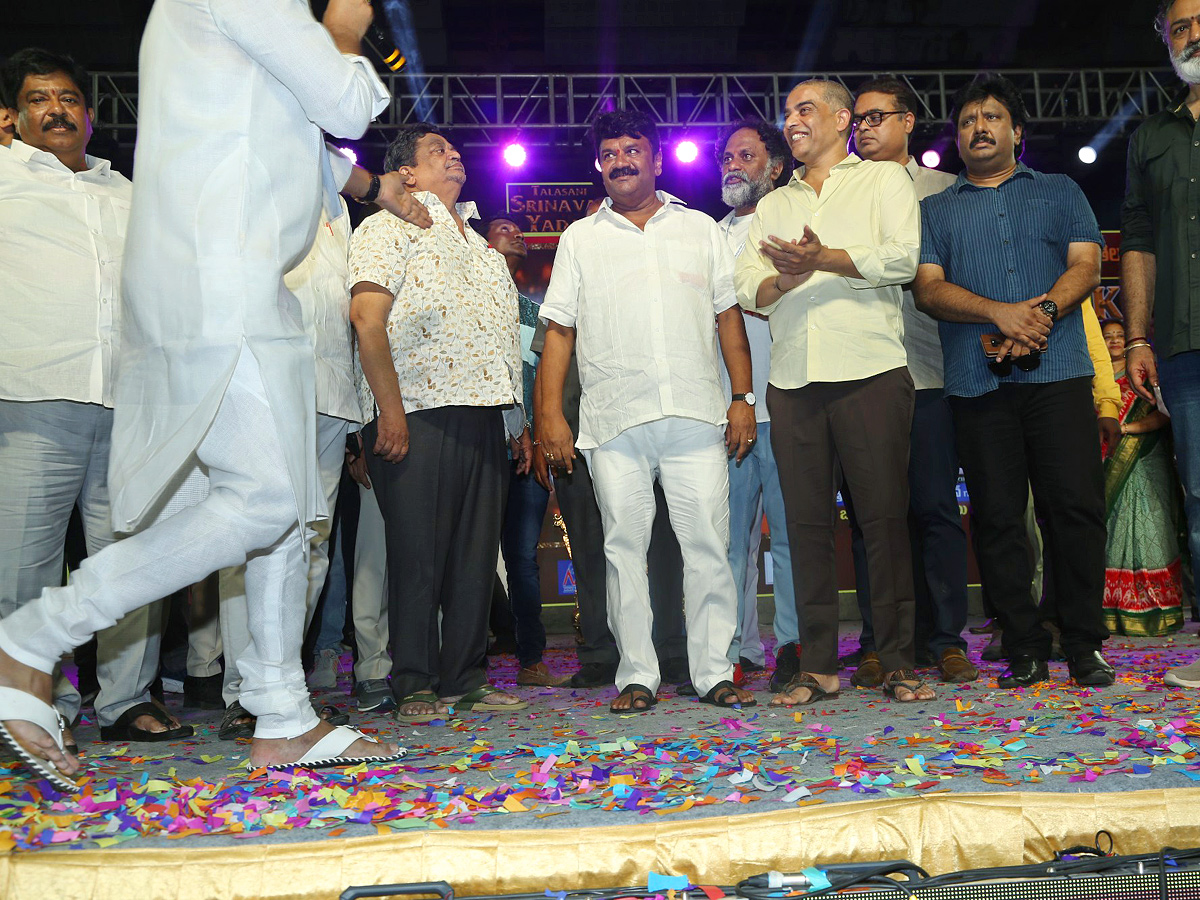 Minister_20of_20Cinematography_20Sri_20Talasani_20Srinivas_20Yadav_20Birthday_20Celebrations_20Photos_8.jpg 9