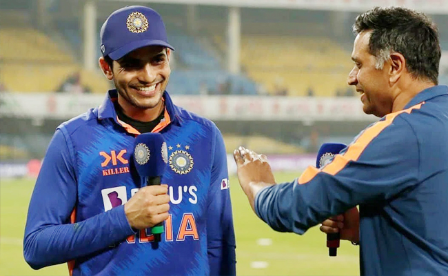 gill-dravid.jpg