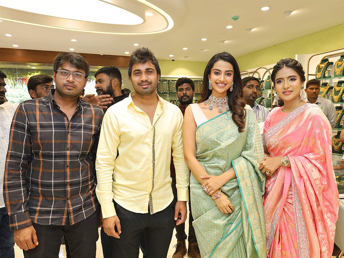 Goyaz_20jewellery_20new_20store_20in_20suchitra_20hyderabad-18.jpg 18