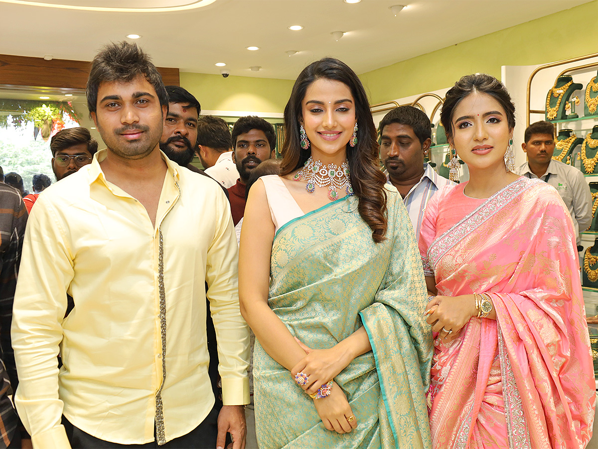 Goyaz_20jewellery_20new_20store_20in_20suchitra_20hyderabad-3.jpg 3