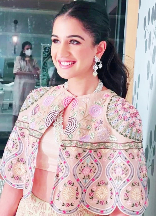 Radhika_Merchant_11.jpg 12