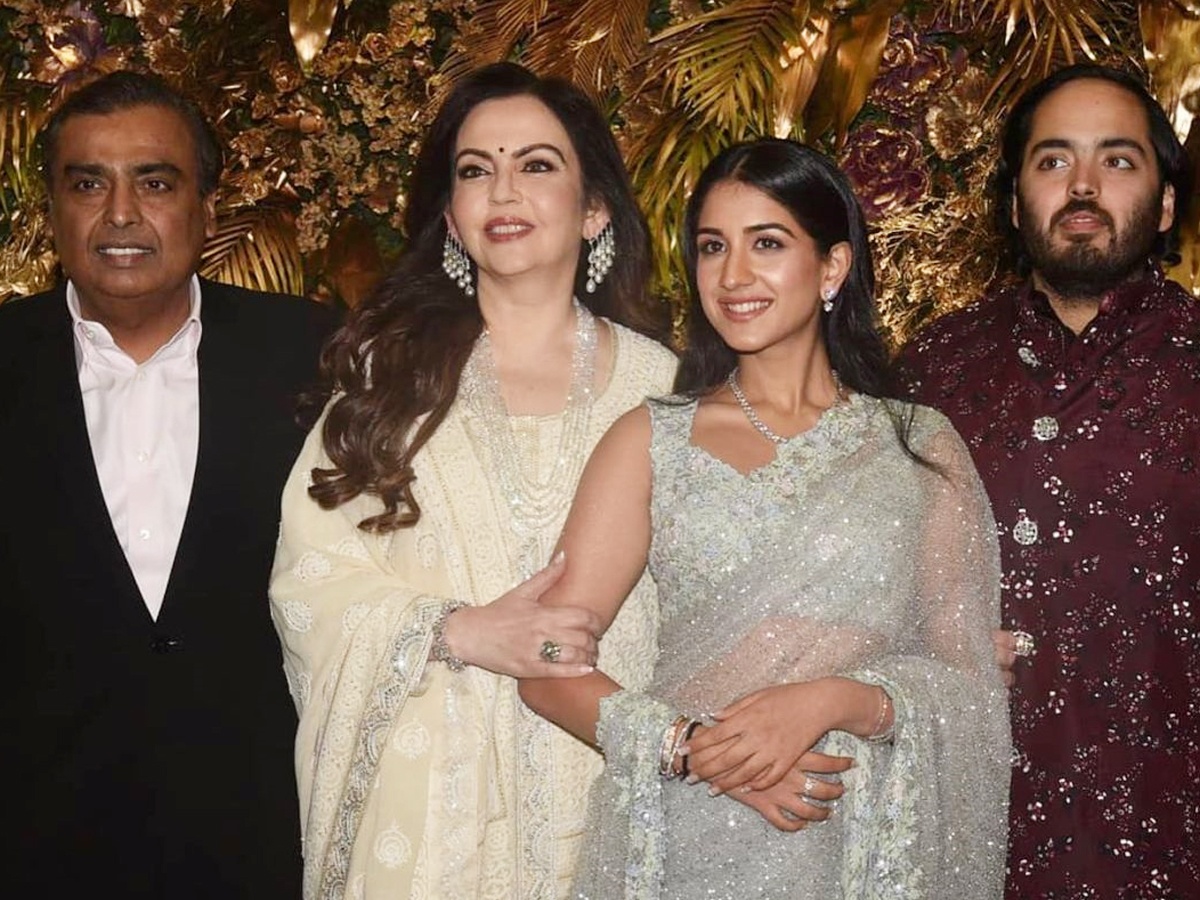 Radhika_Merchant_5.jpg 6