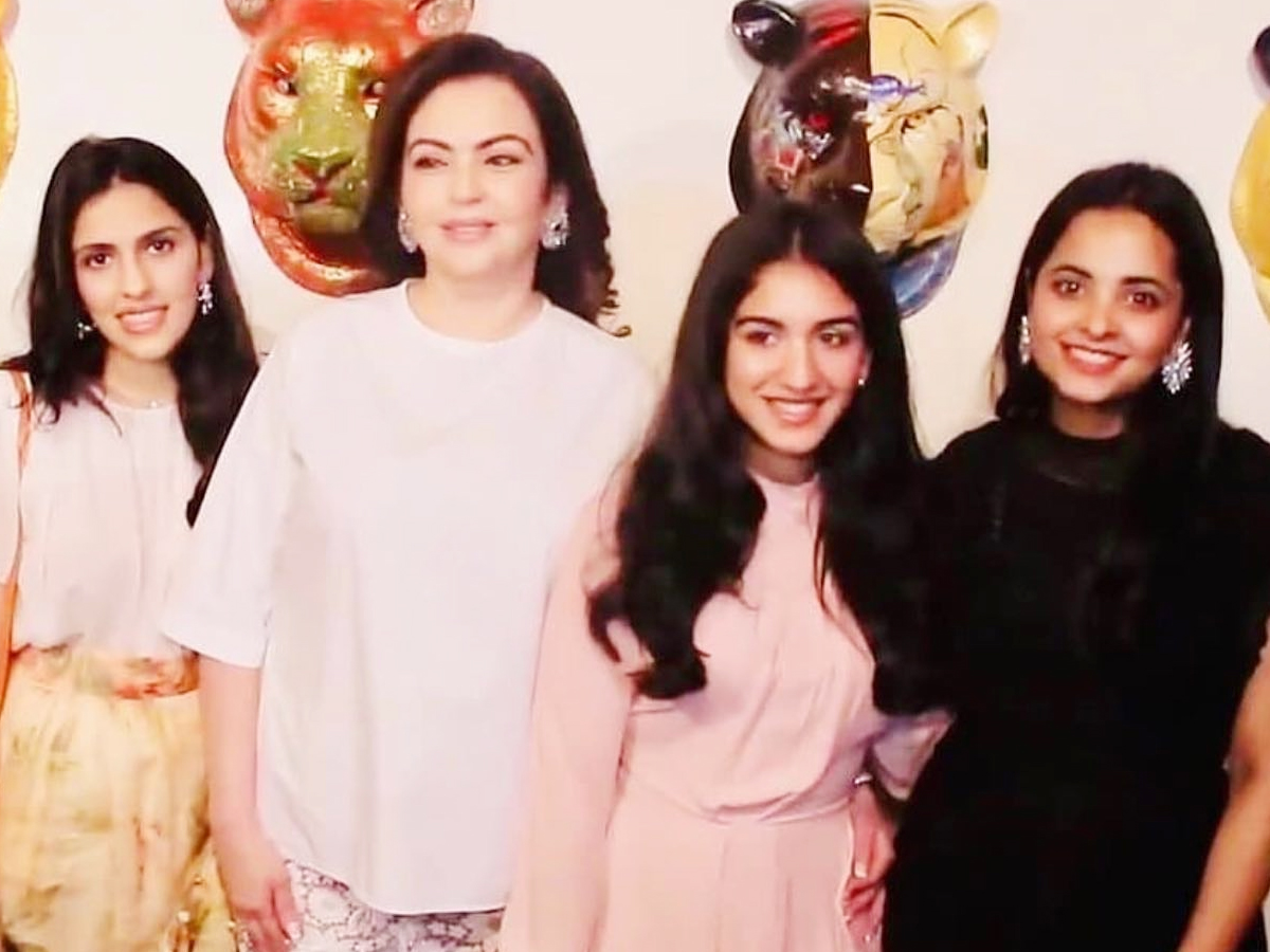 Radhika_Merchant_6.jpg 7