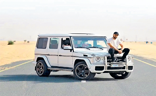 car1.jpg