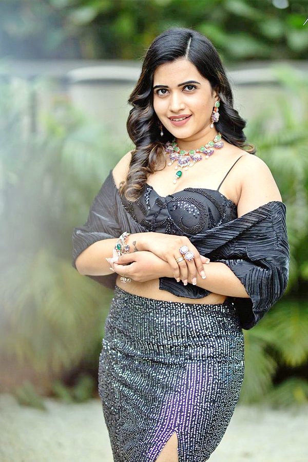 Sravanthi-Chokkarapu-02.jpg 3