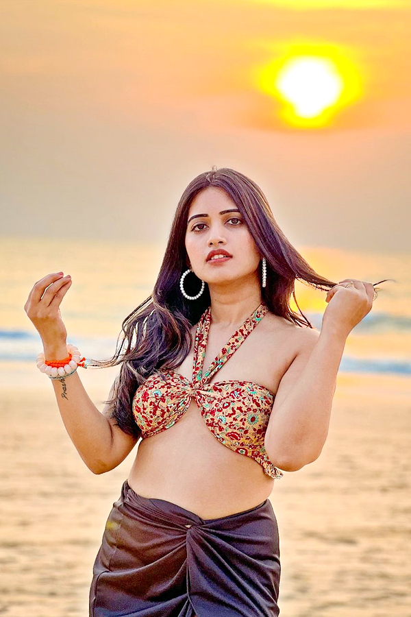 Sravanthi-Chokkarapu-11.jpg 12