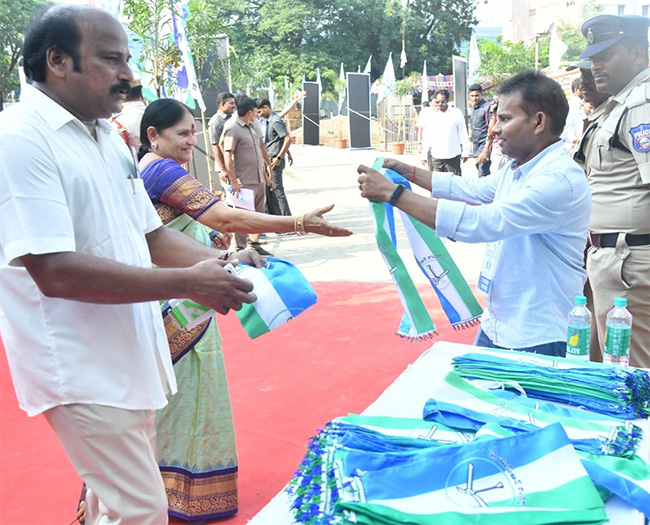 YSRCP_20Representatives_20Summit_20at_20Vijayawada-27.jpg 27