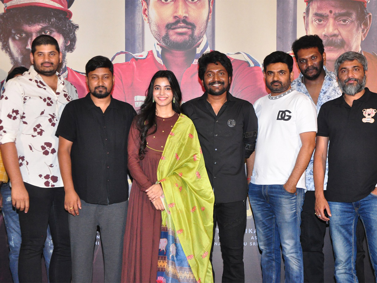 Ambajipeta_20Marriage_20Band_20Teaser_20Launch_20Event_20Photos-16.jpg 16