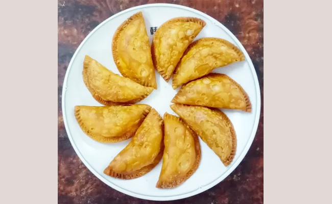 Banana_20Oats_20Kajjikayalu.jpg