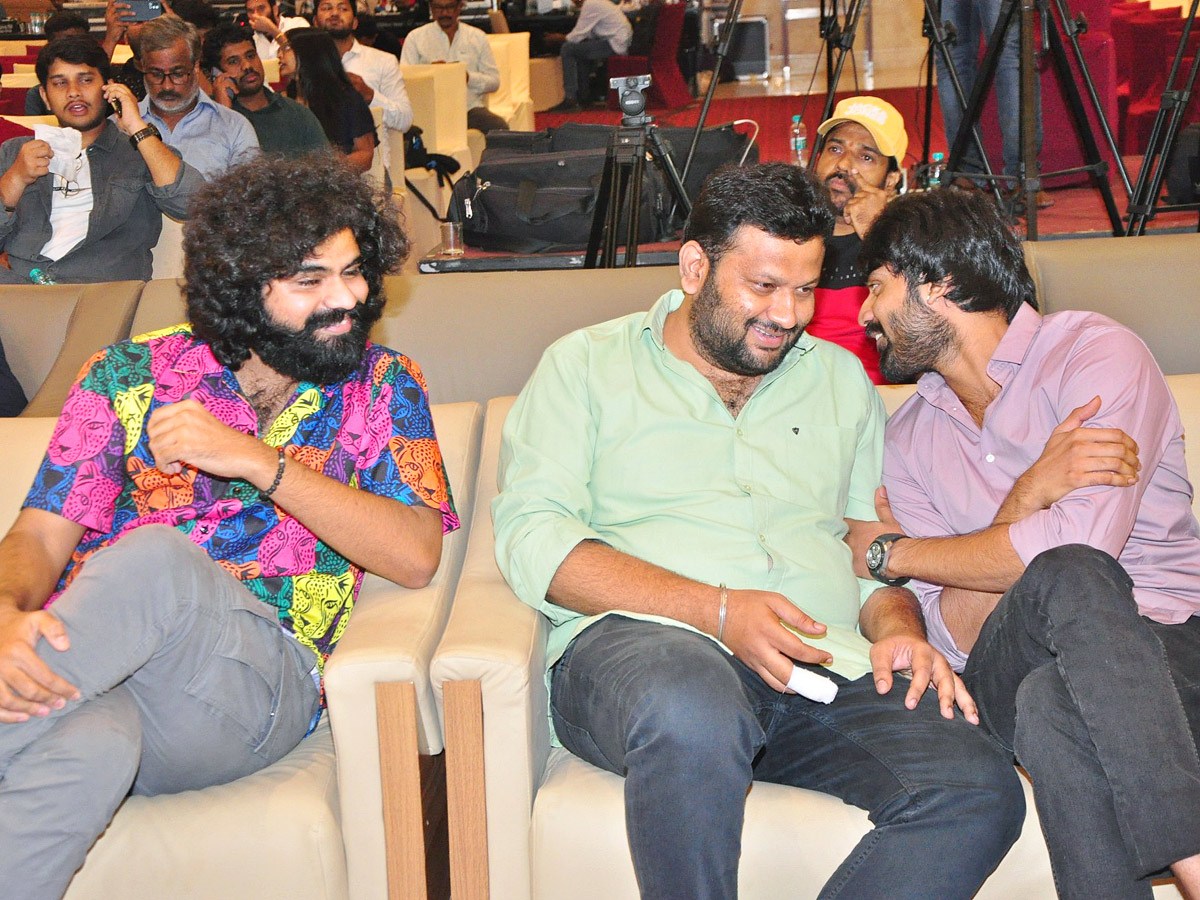 MAD_20Movie_20Team_20Success_20Celebrations_20photos_8.jpg 9