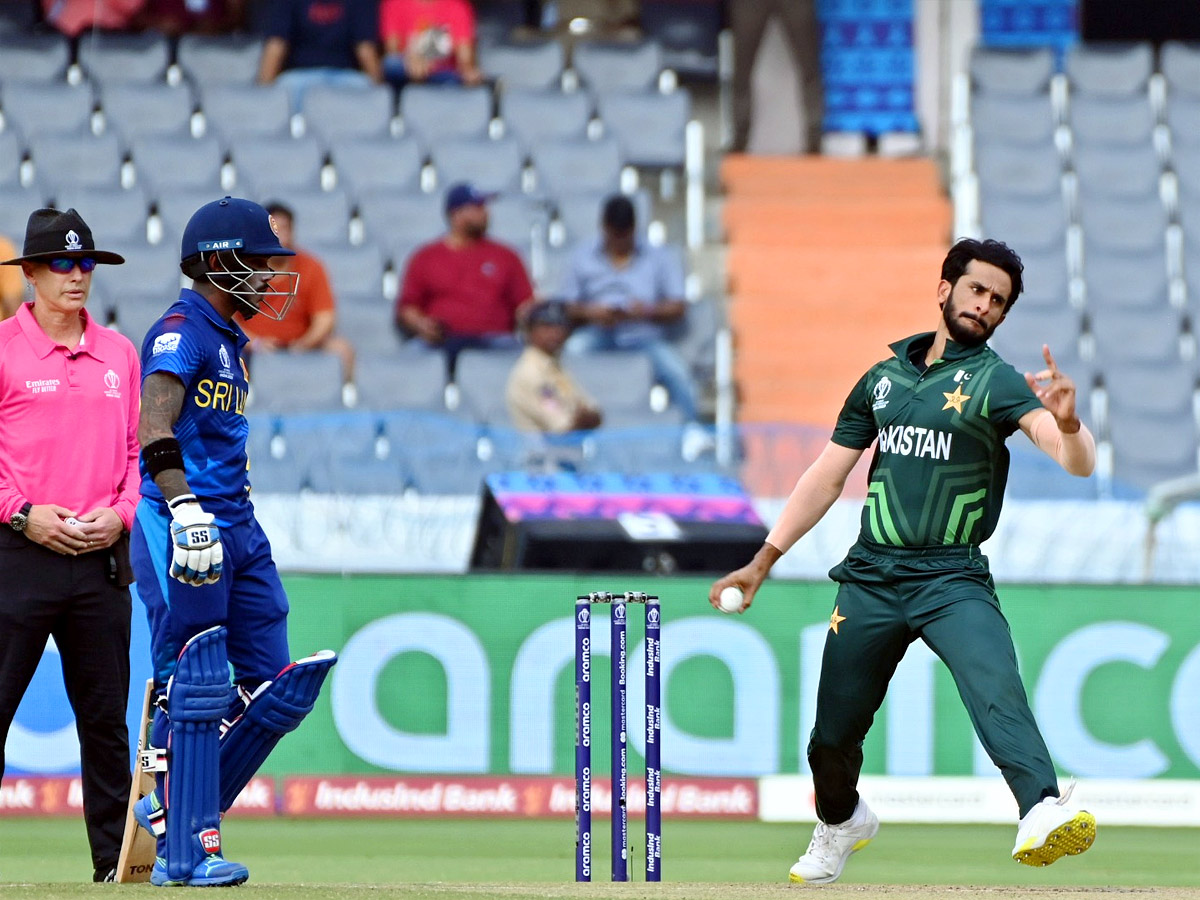 Pak_20Vs_20SL_20icc_20world_20cup_20cricket_20match_20in_20uppal_20stadium_20photos_4.jpg 5