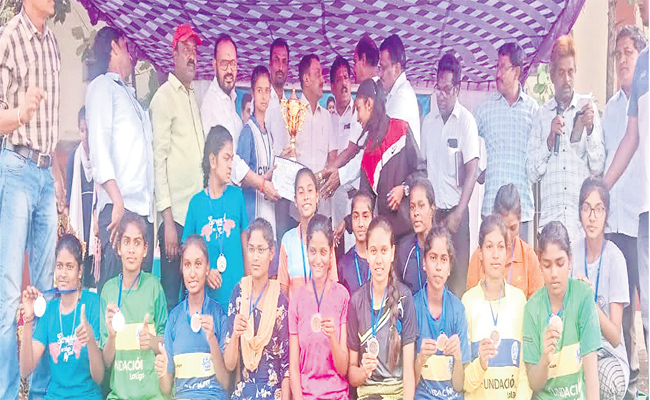 Under-19-kadapa-balikala-ja.jpg