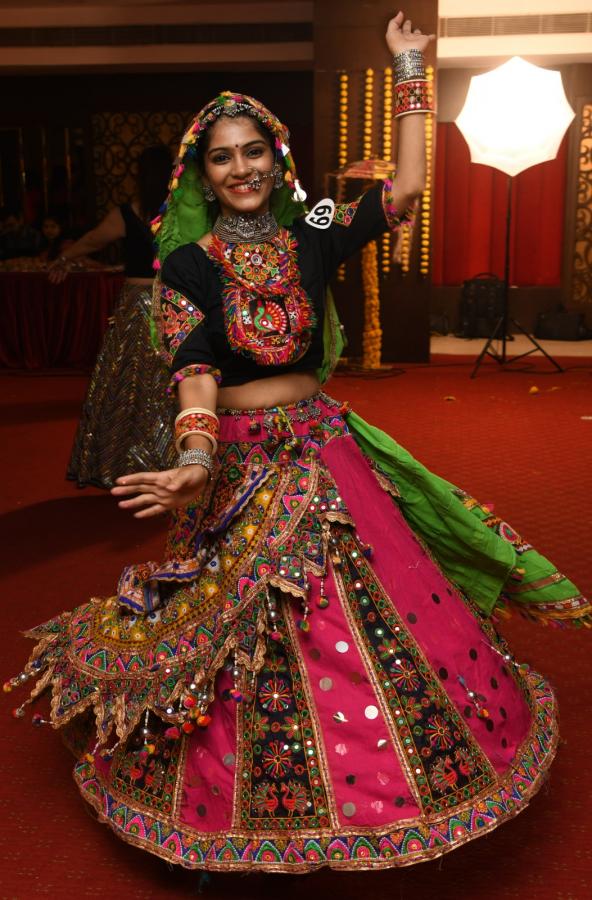 Dandiya-Dance-05.jpeg 5