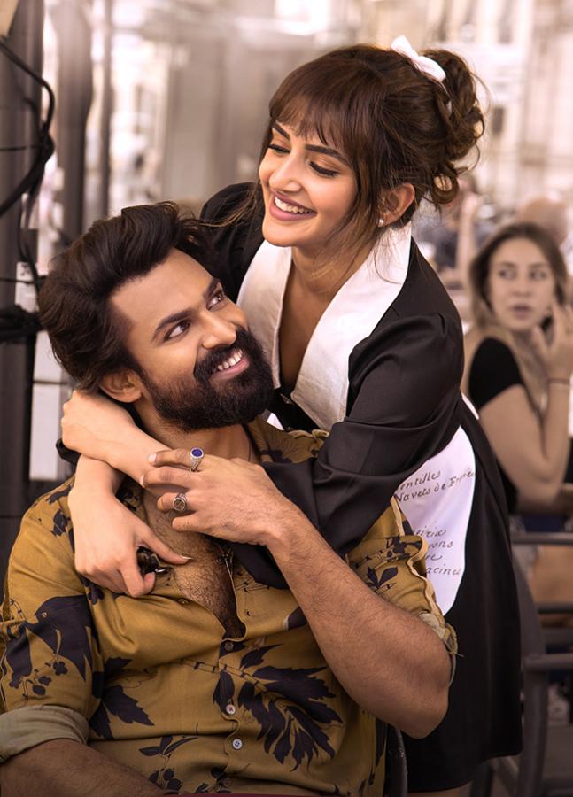 Aadikeshava_20Movie_20Stills_20HD-9.jpg 9