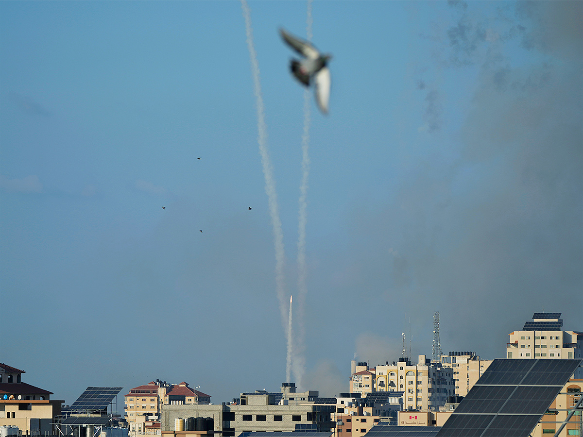 Israeli_20attacks_20on_20Gaza_20Photos-6.jpg 6