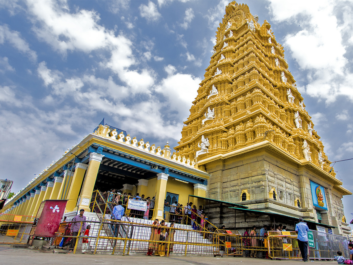 Visit_20Popular_20Durga_20Temples_20in_20India-9.jpg 10