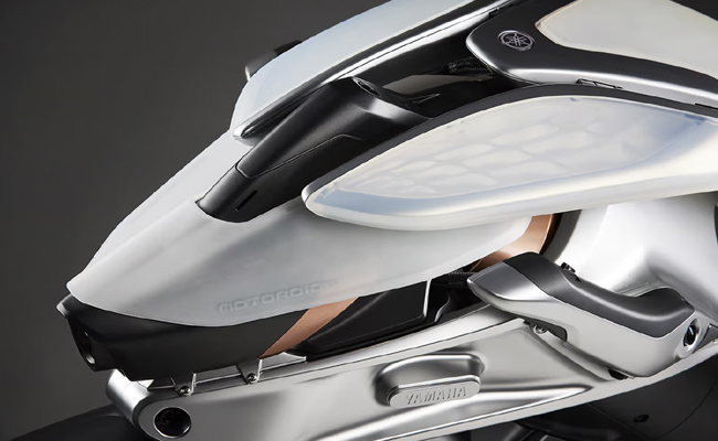 yamaha6.jpg 6