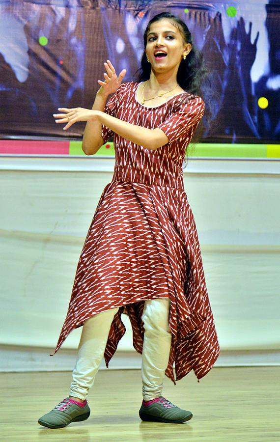 Freshers_20day_20in_20vijayawada_202023-14.jpg 13