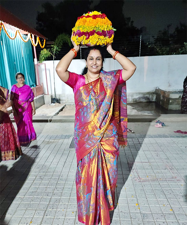 Bathukamma-2023-Celebration-Photos-49_0.jpg 45